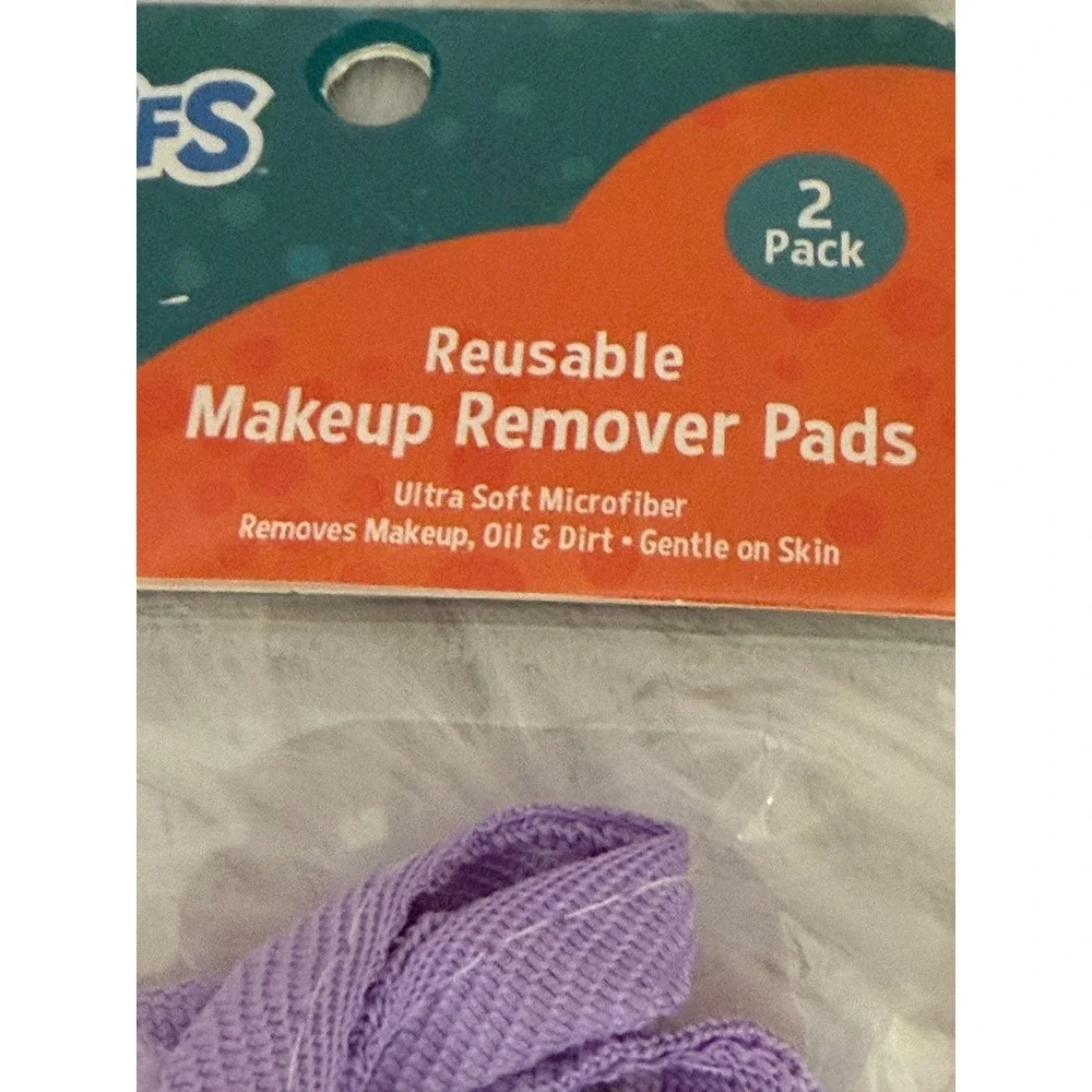 The Smurfs Spa Gift Set Headband Makeup Remover Pads Compact Mirror Lip Balm NEW